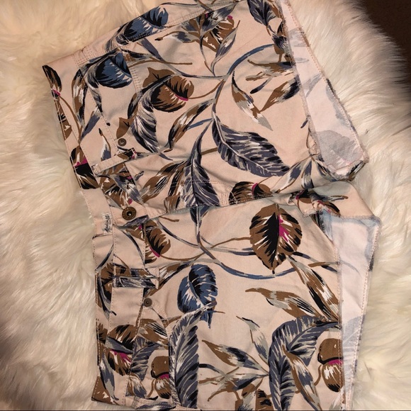 Madewell leaf print cut off shorts - Picture 5 of 6